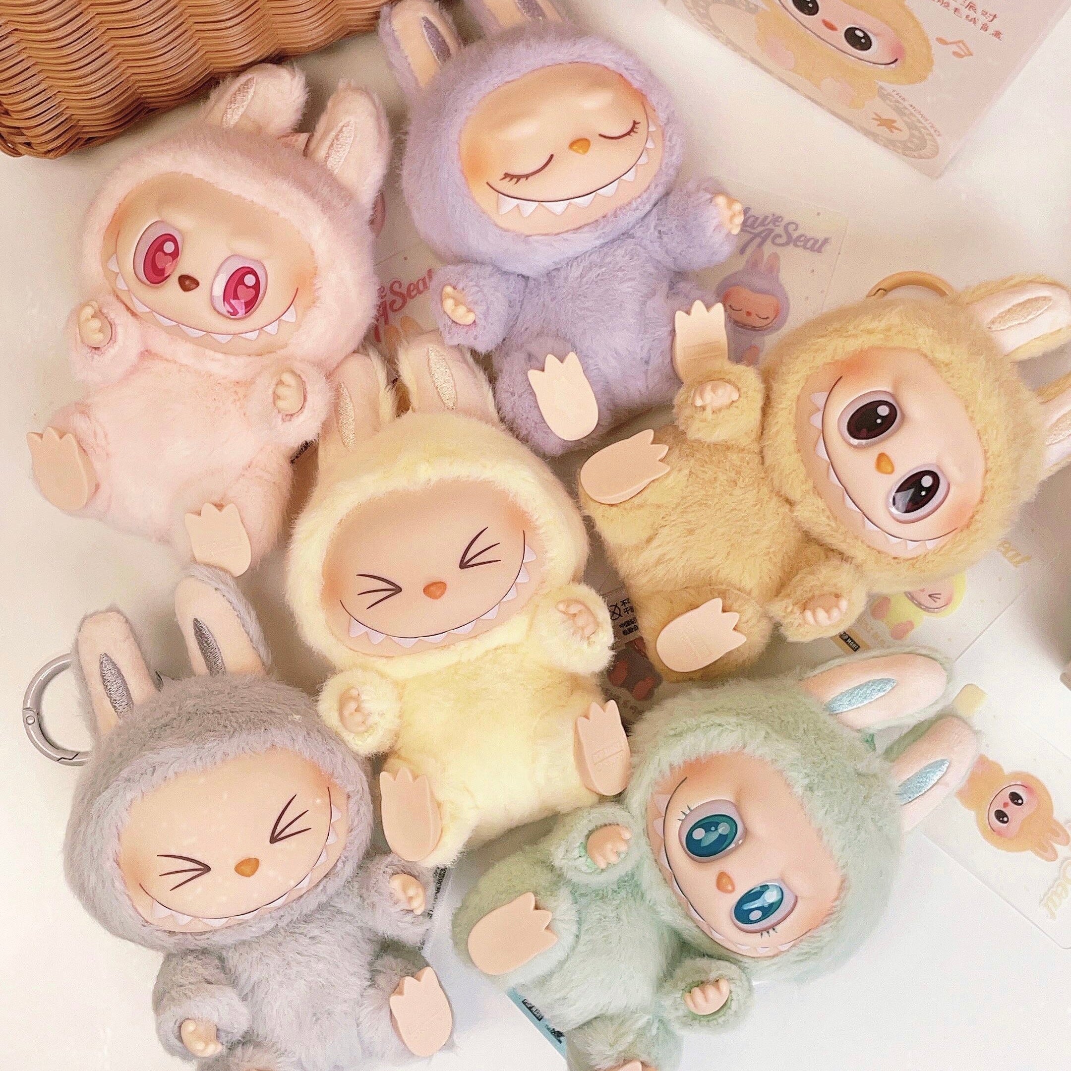 THE MONSTERS Have a Seat Vinyl Plush Blind Box - POKKII
