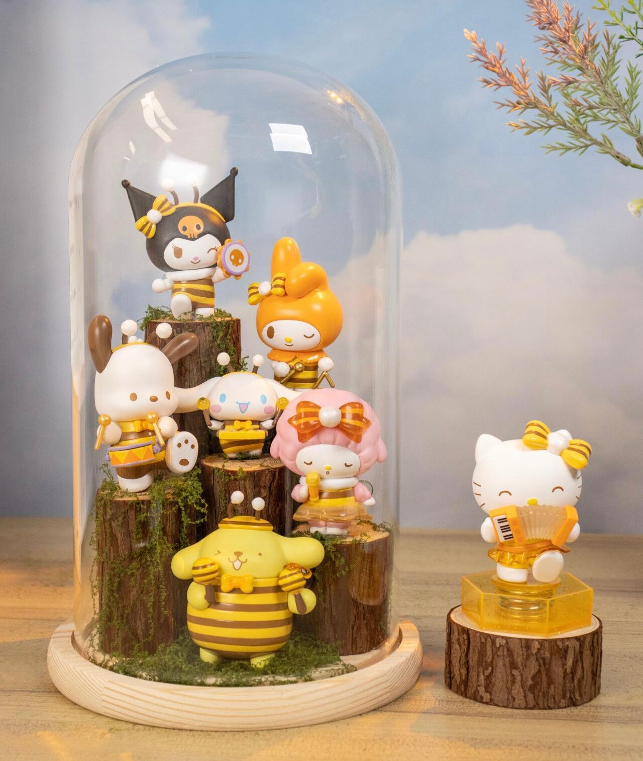 "Little Bee Concert" Series Blind Box Figure