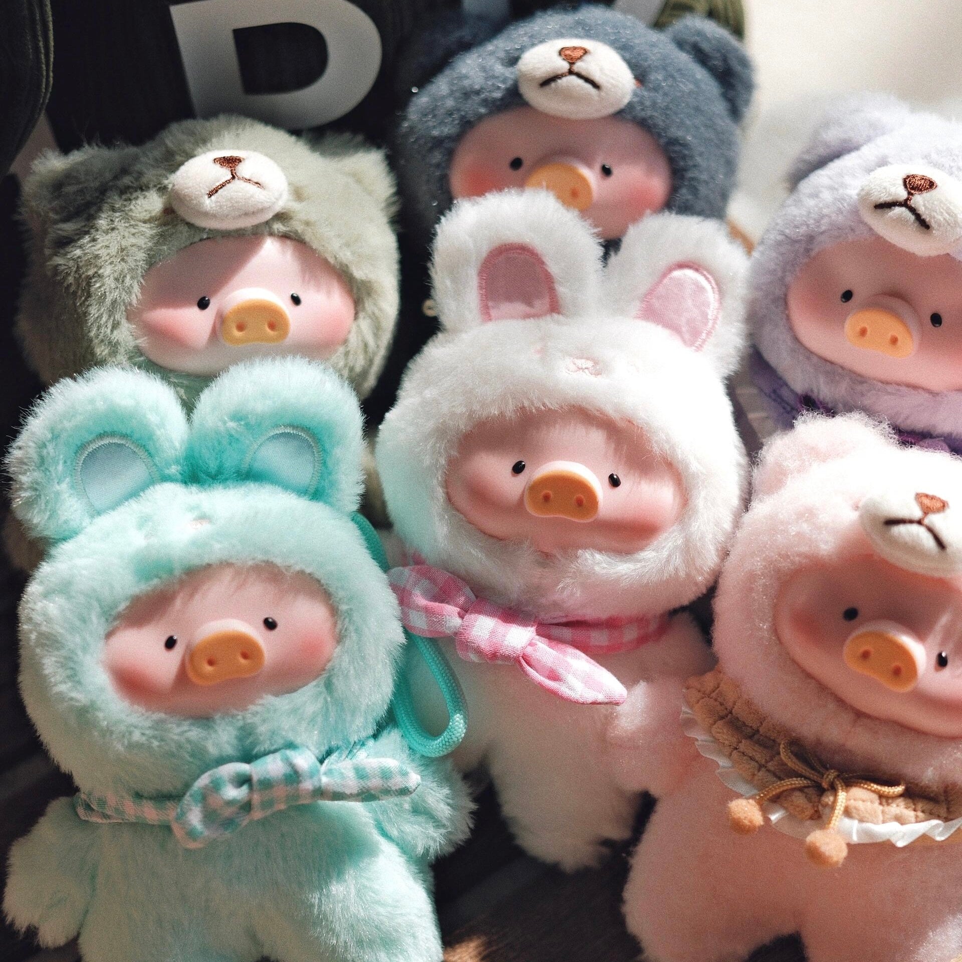 LULU THE PIGGY "Joyful Time" Series Blind Box Vinyl Plush