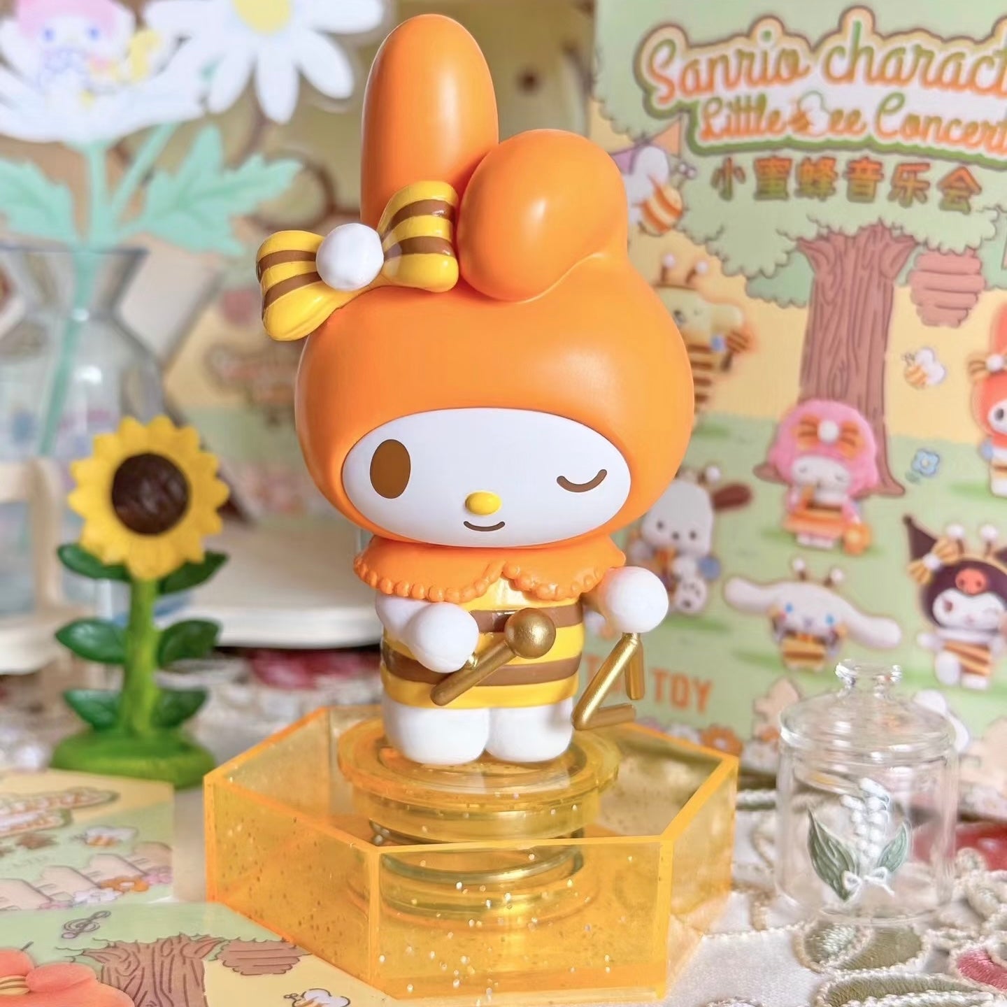 "Little Bee Concert" Series Blind Box Figure