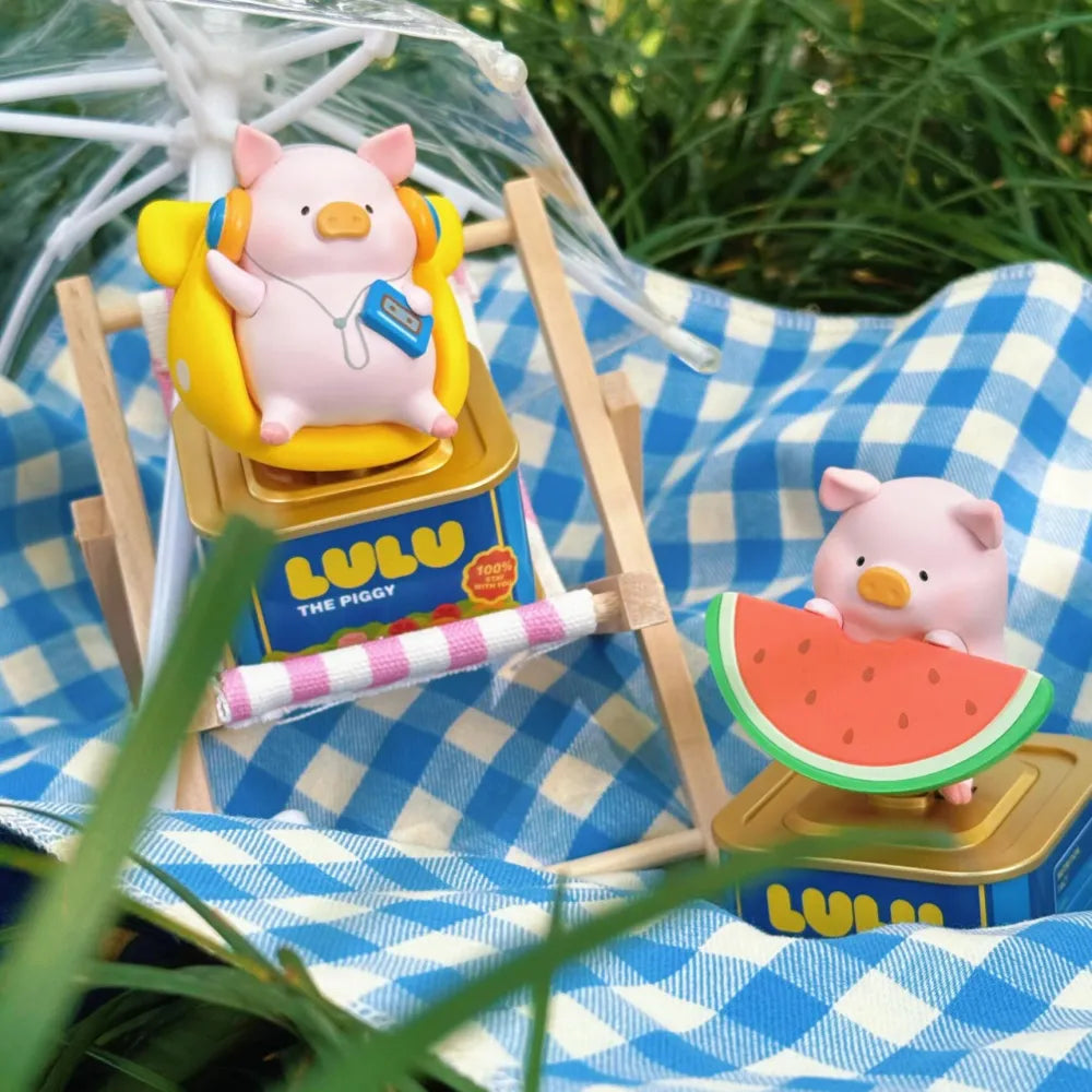 Lulu The Piggy – Holiday Lu Series Sunlight-Activated Blind Box Figure