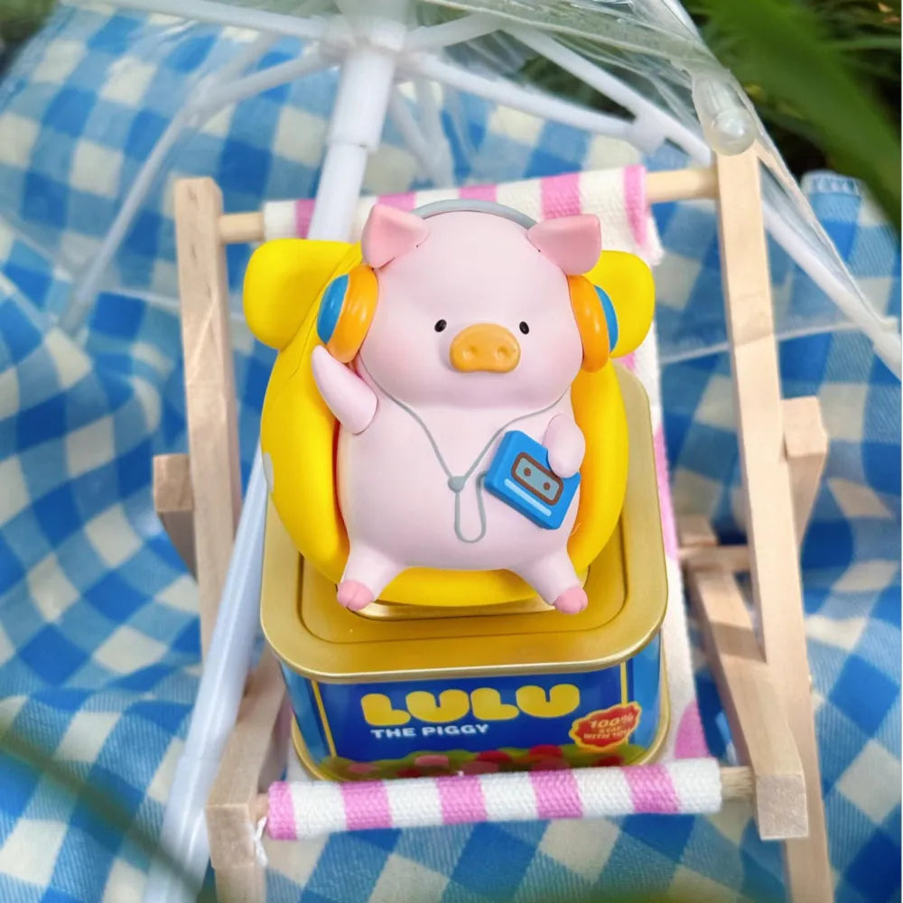 Lulu The Piggy – Holiday Lu Series Sunlight-Activated Blind Box Figure